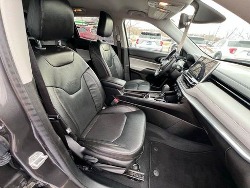 Used 2022 Jeep Compass Limited image 26