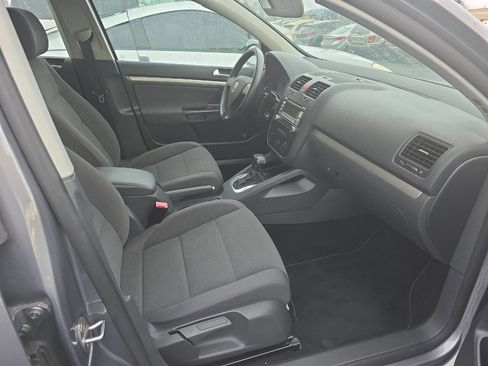 Used 2008 Volkswagen Rabbit 4-Door image 12