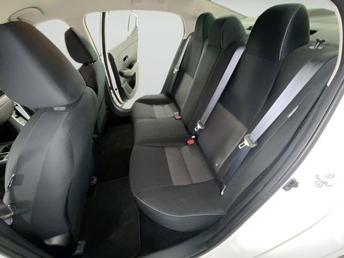 Used 2024 Nissan Sentra SV FWD image 13