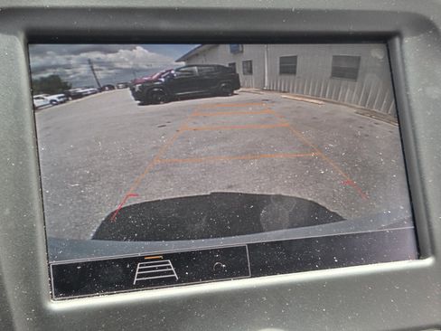 Used 2023 Chevrolet Equinox LT image 17