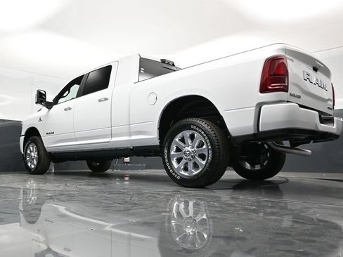 New 2026 RAM 2500 Laramie AWD/4WD image 65