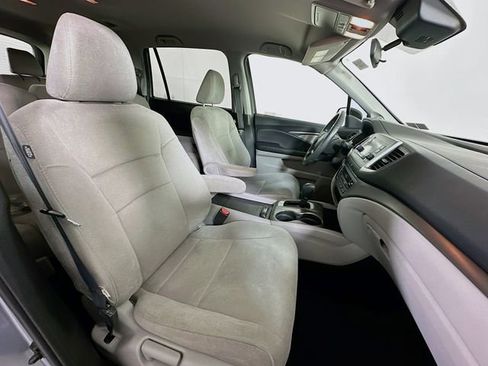 Used 2019 Honda Pilot LX image 28