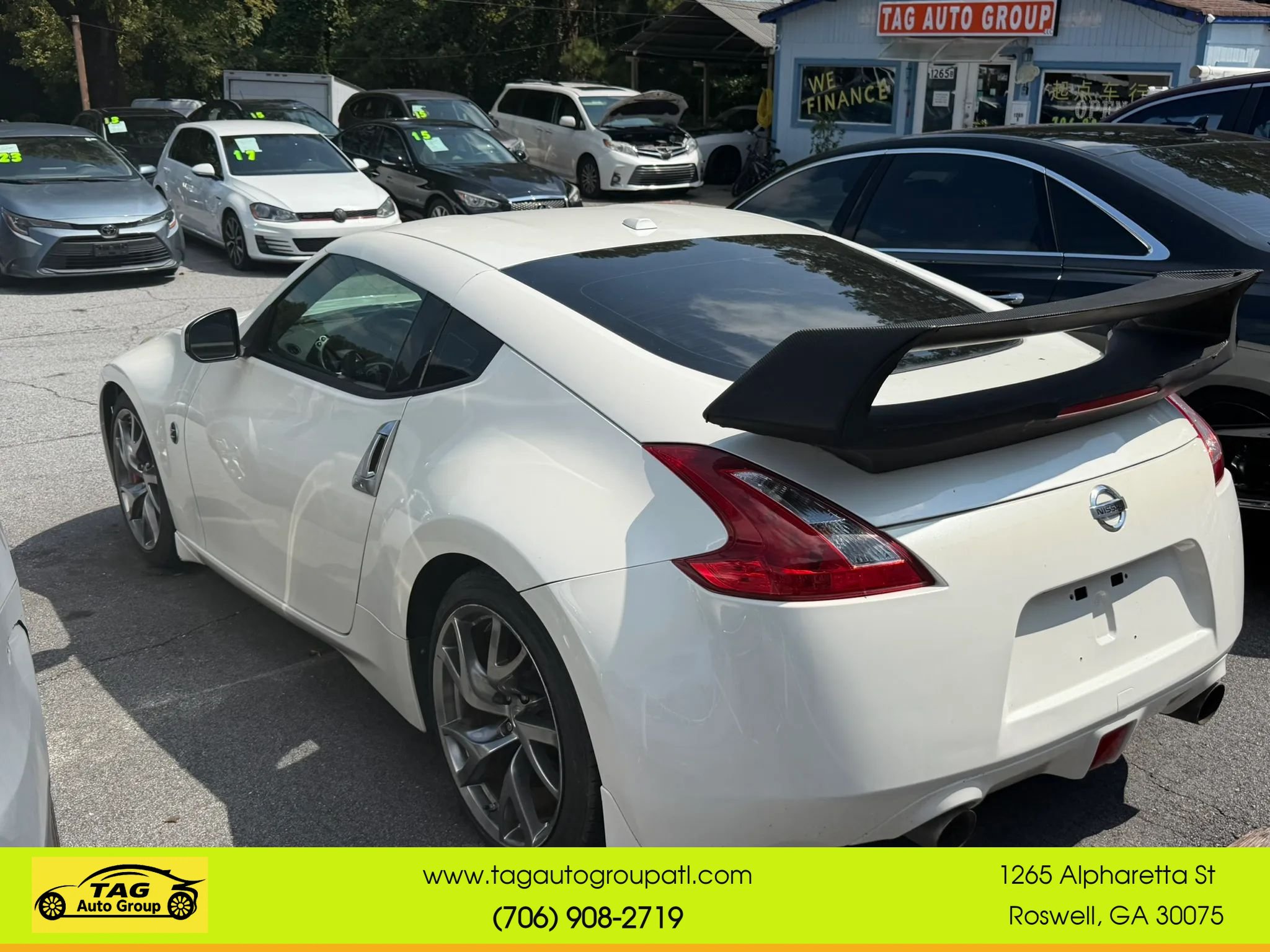 Used 2013 Nissan 370Z Touring w/ Sport Pkg RWD image 3