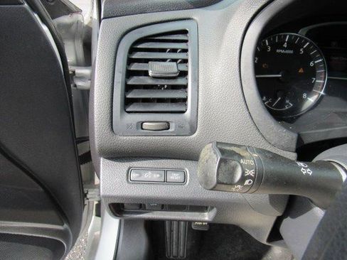 Used 2022 Nissan Altima 2.5 SV w/ SV Premium Package image 37