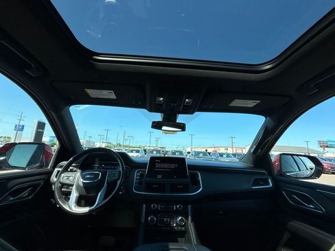 Used 2021 GMC Yukon XL SLT w/ SLT Luxury Plus Package AWD/4WD image 27