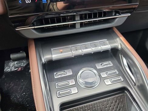 New 2026 Lincoln Nautilus Reserve image 11