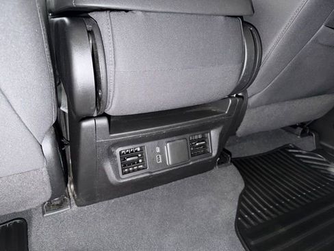 Used 2022 GMC Sierra 1500 Elevation image 34