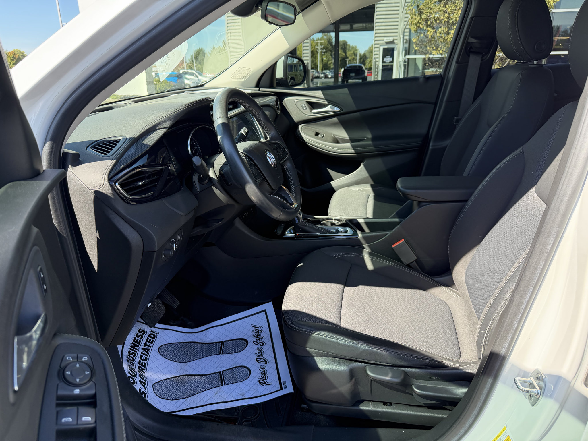 Used 2022 Buick Encore GX Preferred w/ Sport Touring Package FWD image 18