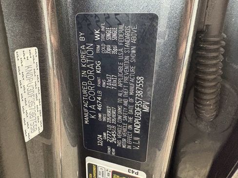 Certified 2025 Kia Sportage LX image 33