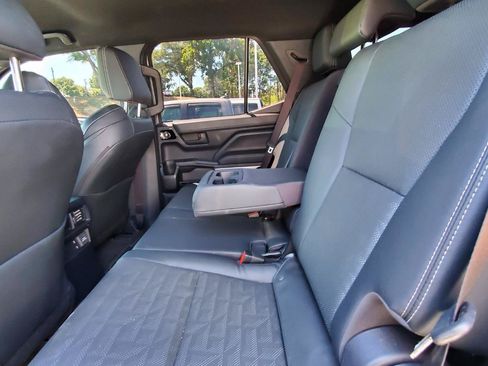 Used 2025 Toyota 4Runner TRD Sport Premium AWD/4WD image 5