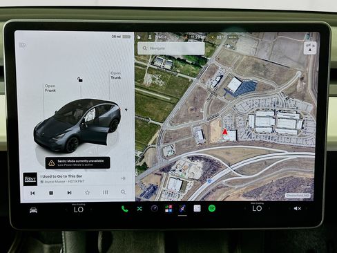 Used 2022 Tesla Model Y Long Range AWD/4WD image 19
