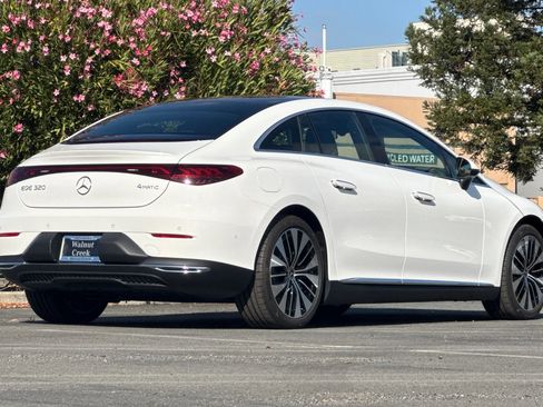 New 2026 Mercedes-Benz EQE 320 4MATIC Sedan image 9