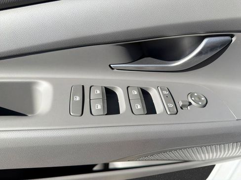 New 2026 Hyundai Elantra SEL Sport Premium image 18