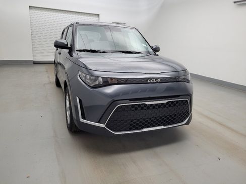 Used 2025 Kia Soul LX w/ LX Technology Package image 14