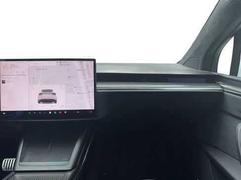 Used 2022 Tesla Model X Plaid image 24