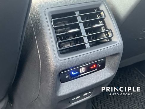 Used 2026 Volkswagen Tiguan SEL R-Line AWD/4WD image 30
