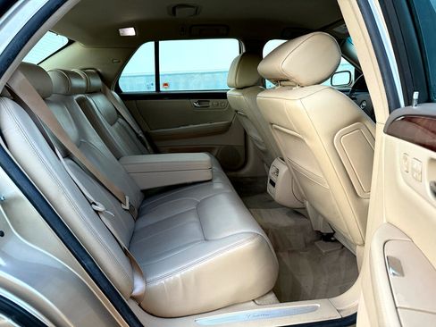 Used 2006 Cadillac DTS image 20