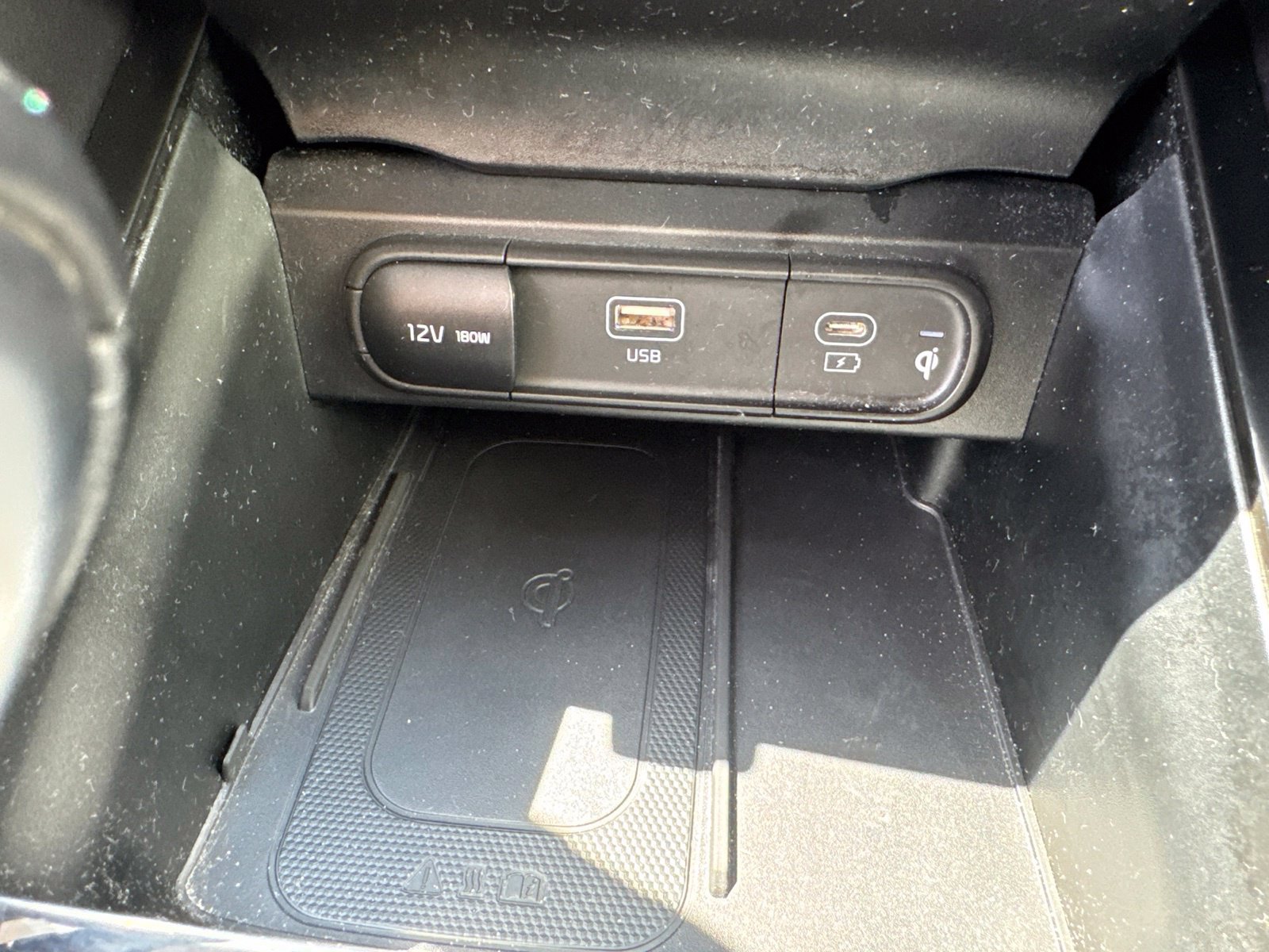 Used 2025 Kia Telluride S FWD image 32
