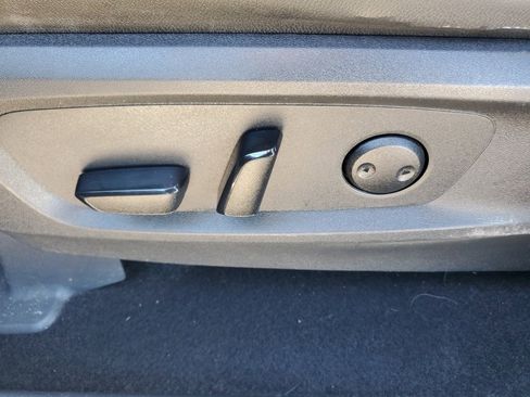 Used 2022 Nissan Pathfinder SL image 26