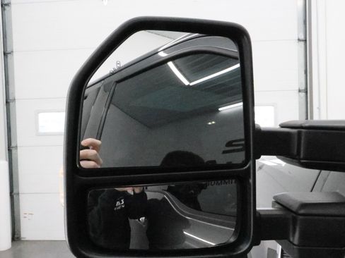 Used 2017 Ford F350 Lariat w/ Lariat Ultimate Package image 43