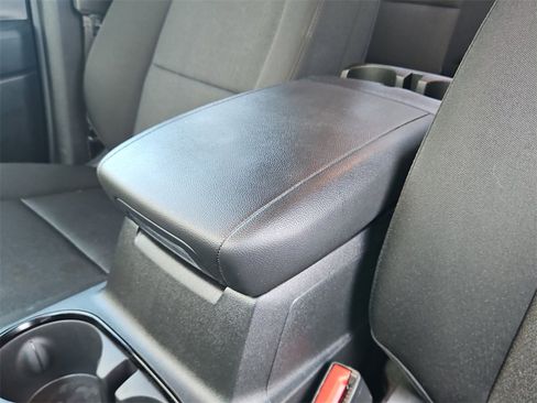 Used 2024 Chevrolet Colorado Trail Boss w/ Technology Package image 11