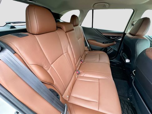 Used 2022 Subaru Outback Touring XT image 31