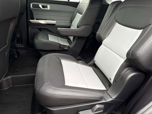 Certified 2023 Ford Explorer XLT w/ Equipment Group 202A image 23