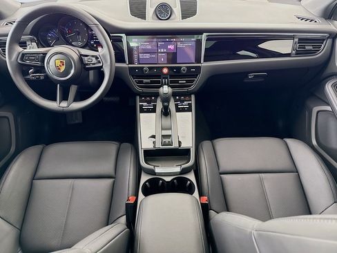 New 2026 Porsche Macan image 29