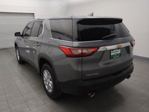 Used 2020 Chevrolet Traverse LS FWD image 5