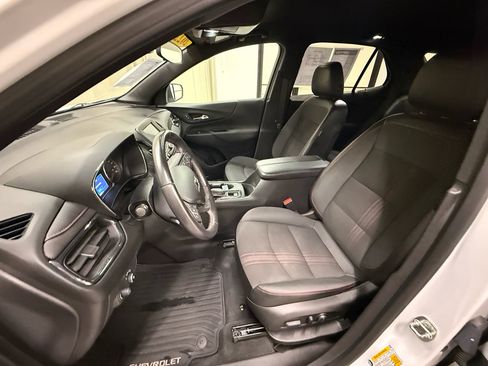 Certified 2022 Chevrolet Equinox RS FWD image 28