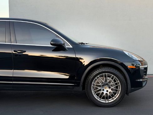 Used 2015 Porsche Cayenne Diesel image 5