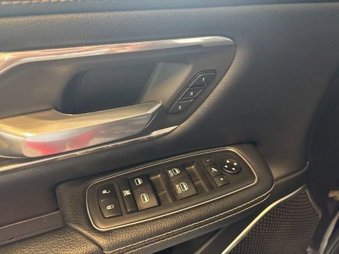 Used 2020 RAM 1500 Laramie AWD/4WD image 11