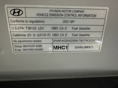 Used 2021 Hyundai Accent Limited image 33