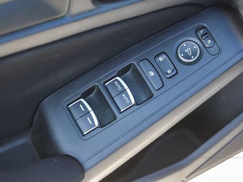 Used 2022 Honda Civic Sport image 28
