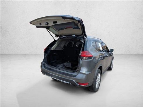 Used 2017 Nissan Rogue SV w/ SV Premium Package AWD/4WD image 23