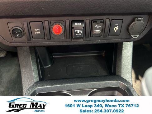 Used 2019 Toyota Tacoma TRD Off-Road AWD/4WD image 27