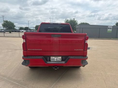 Used 2020 Chevrolet Silverado 1500 Custom w/ Custom 2.7L Value Package AWD/4WD image 4