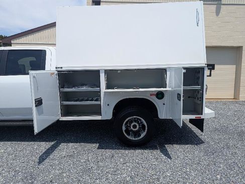 Used 2025 Chevrolet Silverado 3500 W/T w/ WT Convenience Package AWD/4WD image 5