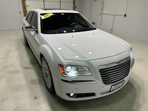 Used 2013 Chrysler 300 C w/ Light Group image 3