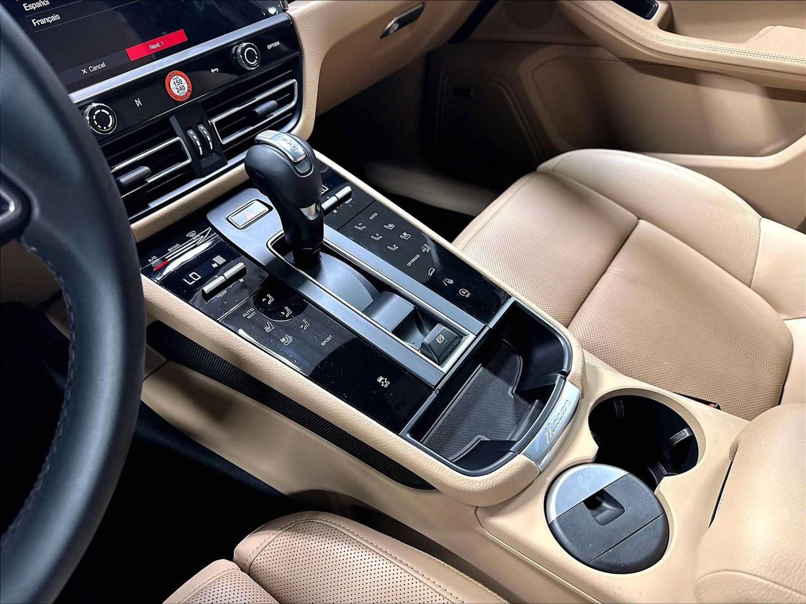 Used 2026 Porsche Macan AWD/4WD image 20