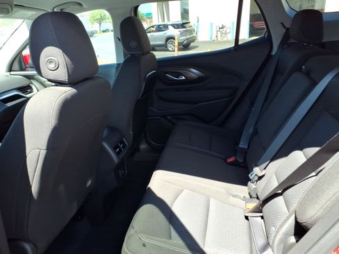 Used 2023 GMC Terrain SLE w/ Driver Convenience Package FWD image 25
