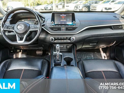 Used 2022 Nissan Altima 2.5 SR w/ Midnight Edition Package image 26