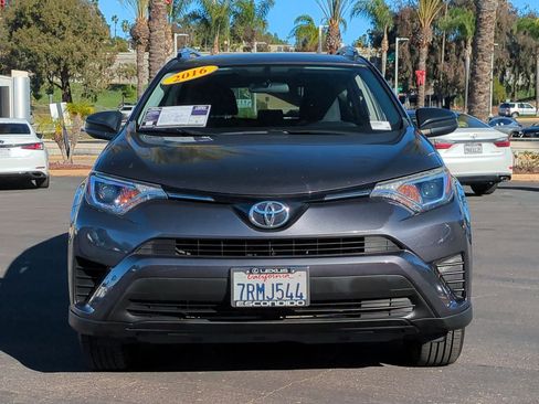 Used 2016 Toyota RAV4 LE image 2