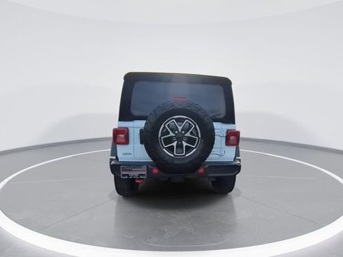 Used 2024 Jeep Wrangler Rubicon w/ Convenience Group image 7