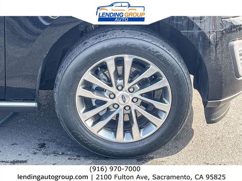 Used 2018 Ford Expedition Max Limited image 9