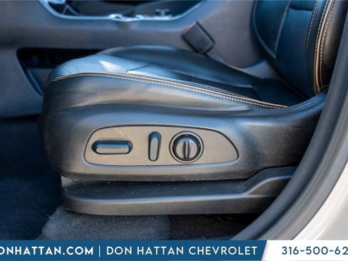 Used 2022 GMC Terrain AT4 w/ Infotainment Package II image 21