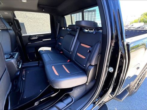 Used 2025 GMC Sierra 2500 AT4 w/ AT4 Premium Plus Package AWD/4WD image 25