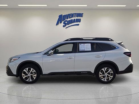 Used 2021 Subaru Outback Limited image 4