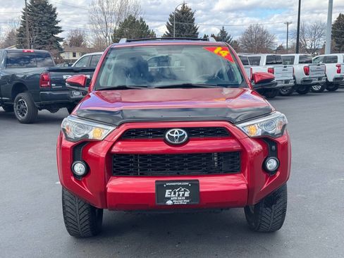 Used 2014 Toyota 4Runner SR5 Premium image 2