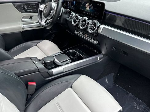 Used 2022 Mercedes-Benz GLB 35 AMG 4MATIC image 32